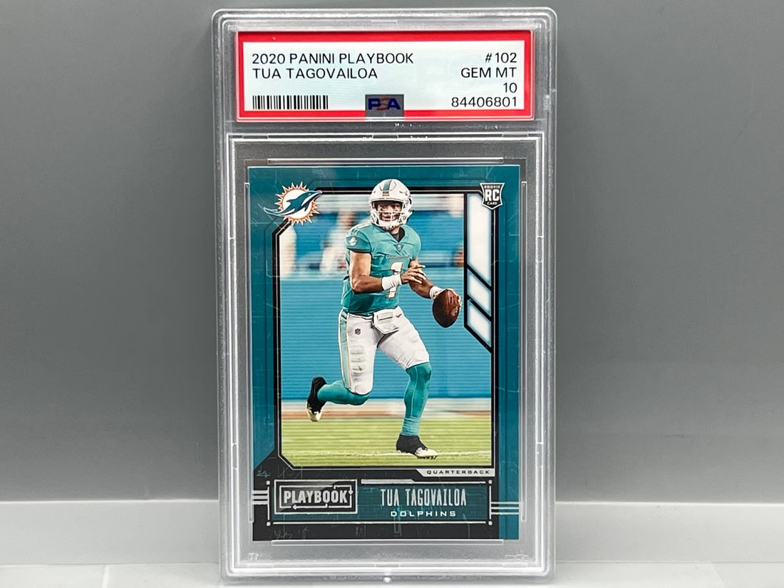 2020 Panini Playbook Tua Tagovailoa RC #102 PSA Gem Mint 10 (1 of 2)