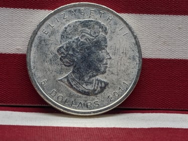 1 Oz. .999 FINE SILVER 2011 Canada $5 Maple Leaf Designed Coin