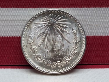 1944-M Mexico Un Peso 72% Silver 16.66 Grams