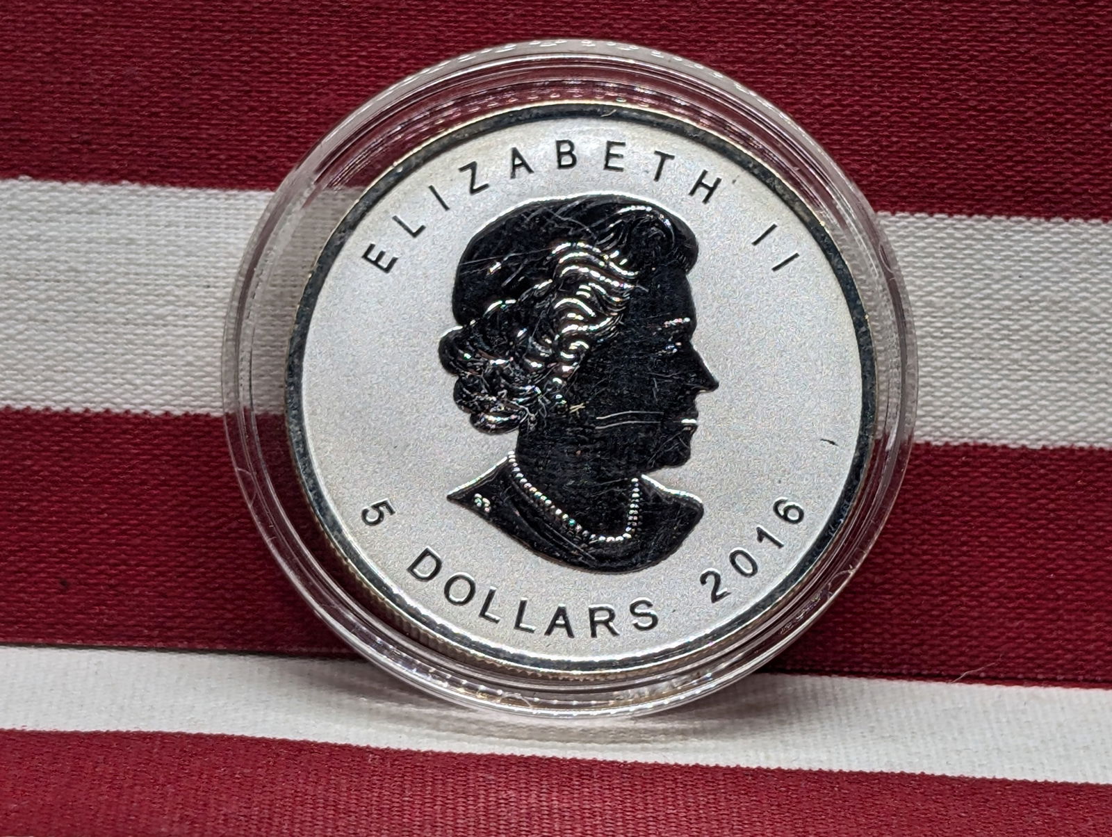 1 Oz. .9999 FINE SILVER 2016 REV PROOF Canada $5 Maple Leaf Coin w/ Wolf Privy Mark in Capsule (1 of 2)