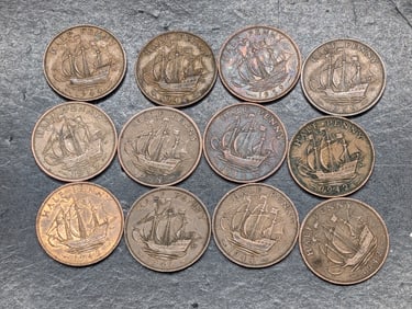 (12) 1940 & 1950 Mixed Date British Half Pennies
