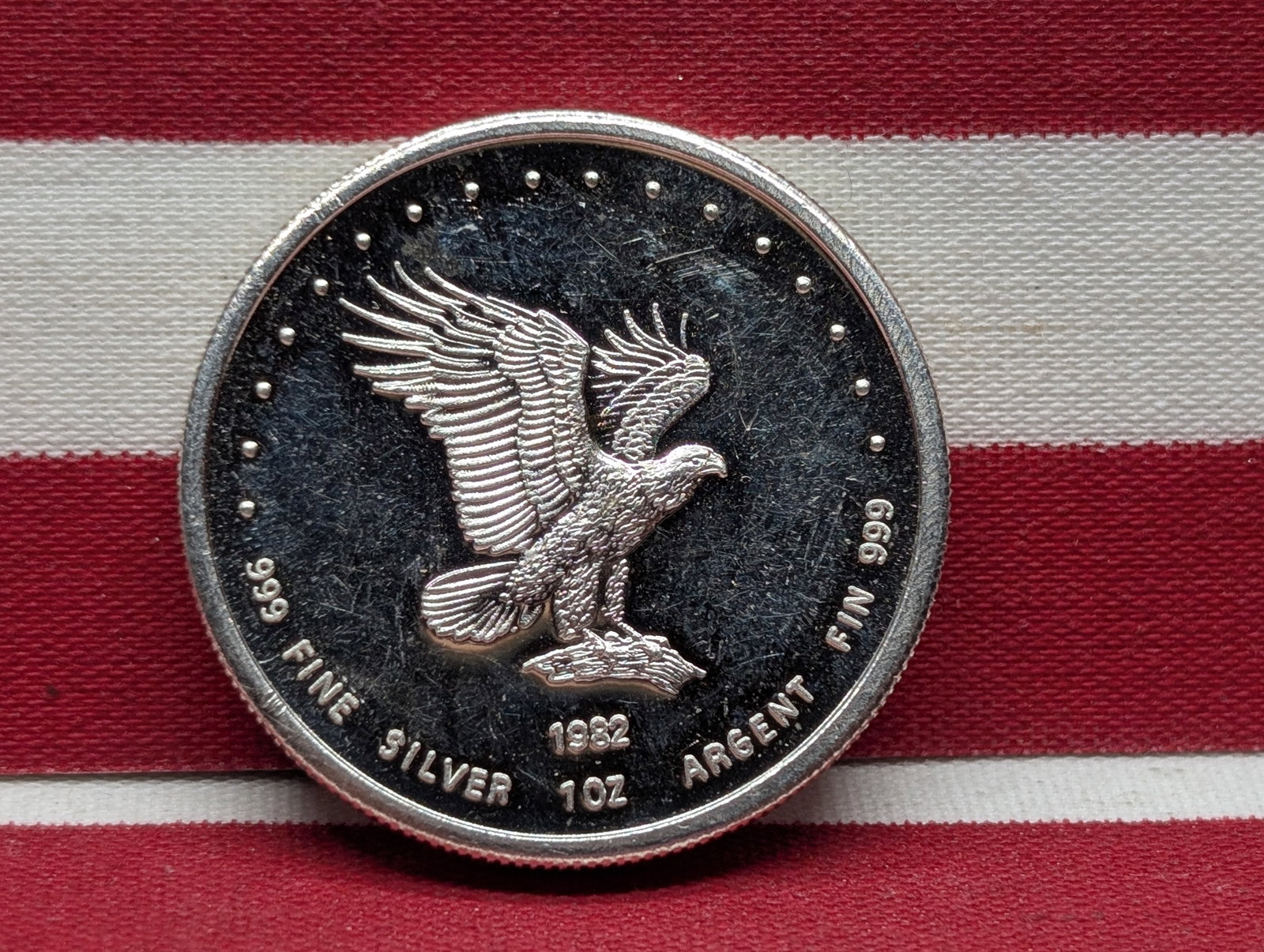 1 Oz. .999 FINE SILVER 1982 Monex International Designed Round: 1 Oz. .999 FINE SILVER 1982 Monex International Designed Round