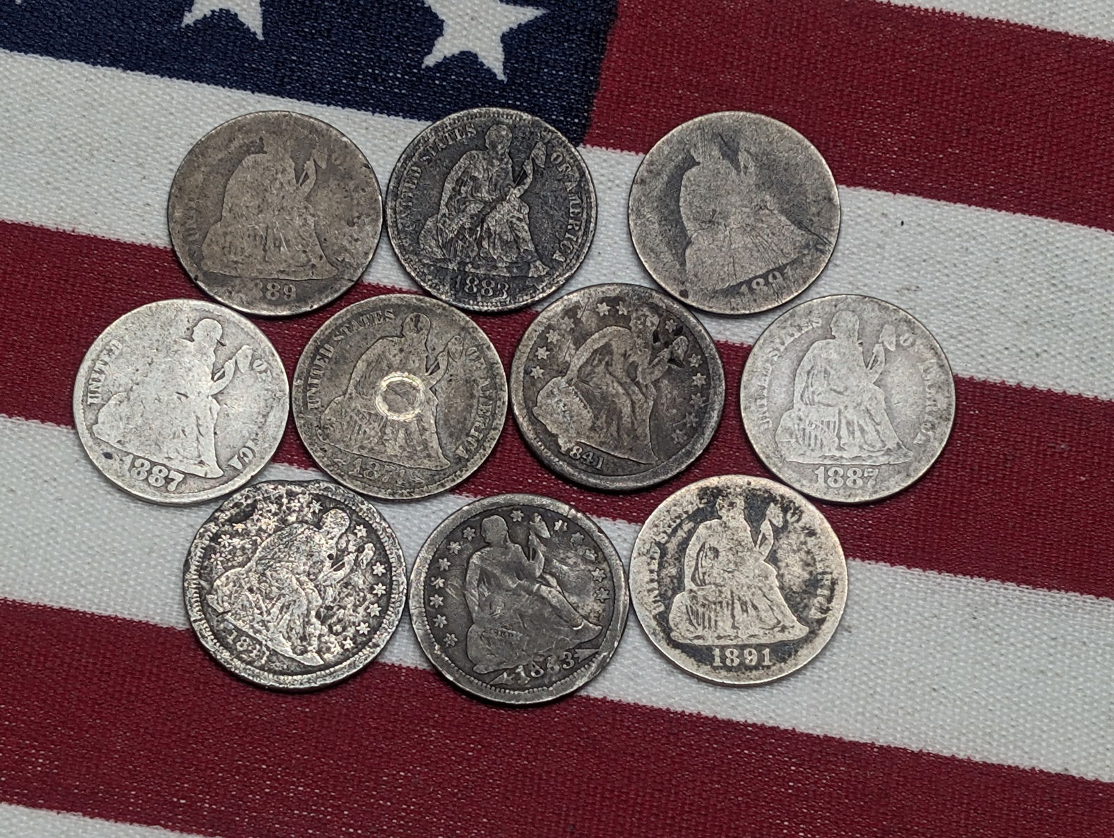 10 Cull Seated Dimes. (1 of 4)