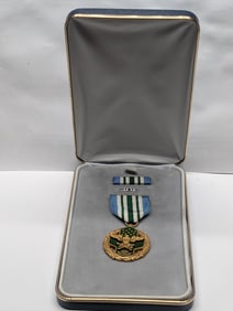 Boxed U.S.M.C. Joint Services Medal With Ribbon & Lapel Pin