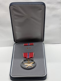 Boxed U.S.M.C. Bronze Star Medal With Ribbon & Lapel Pin