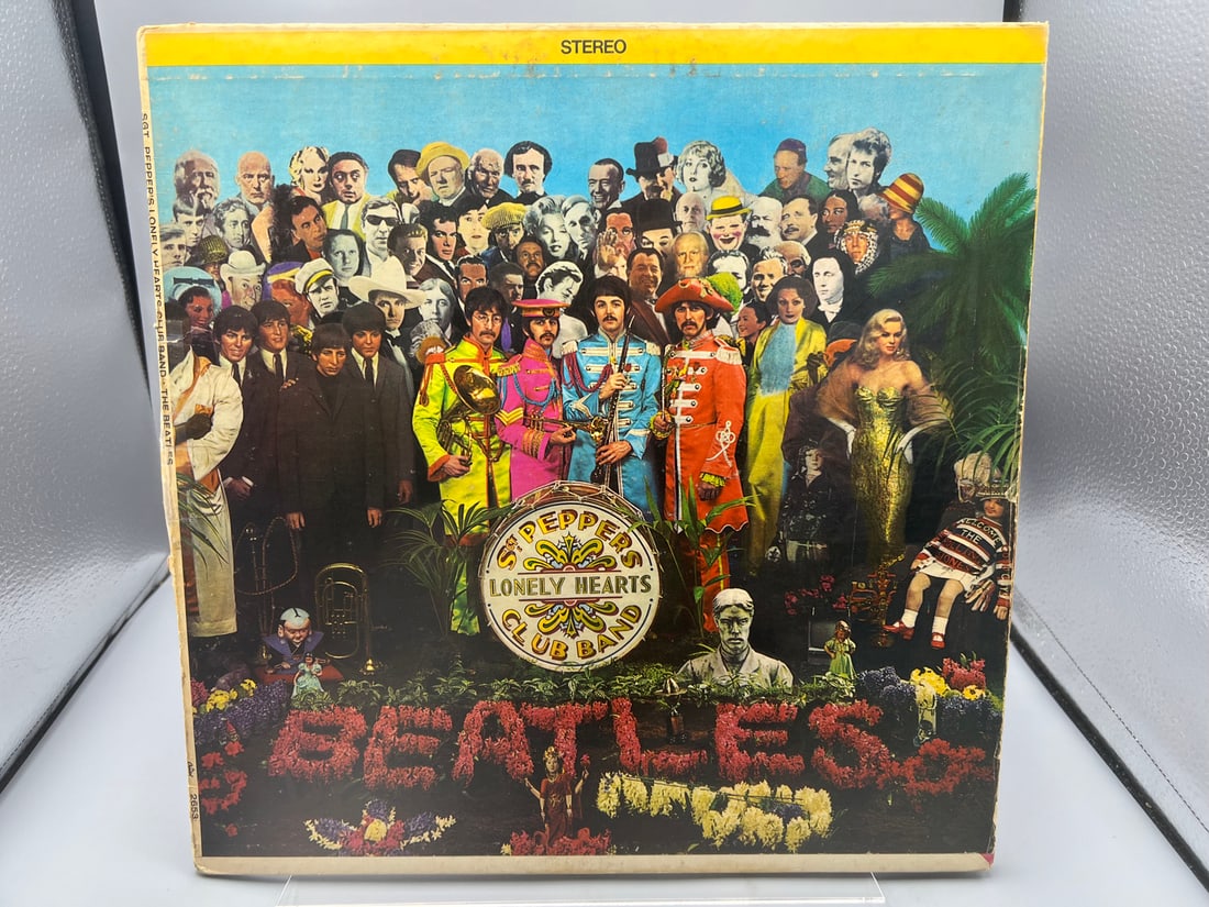 1967 The Beatles Sgt. Pepper's Lonely Hearts Club Band Vinyl Album - SMAS-2653