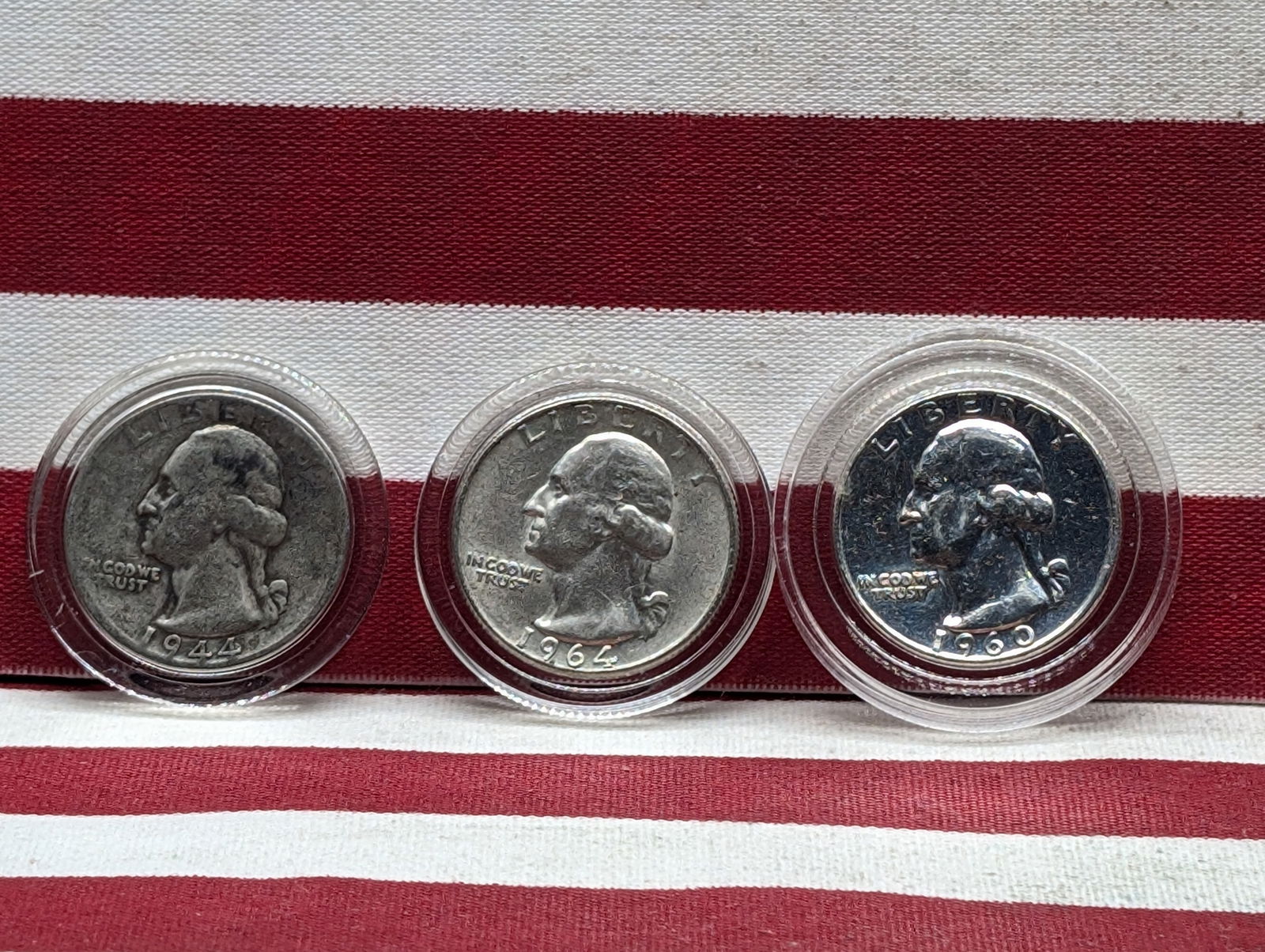 (3) Silver Washington Quarters 1944, 1960-D, 1964-D (1 of 5)