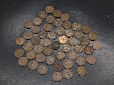 50,1935-D Lincoln Head Wheat Cents.