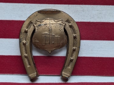 Wrigley Building (Chicago, Illinois) Lucky Horseshoe Souvenir