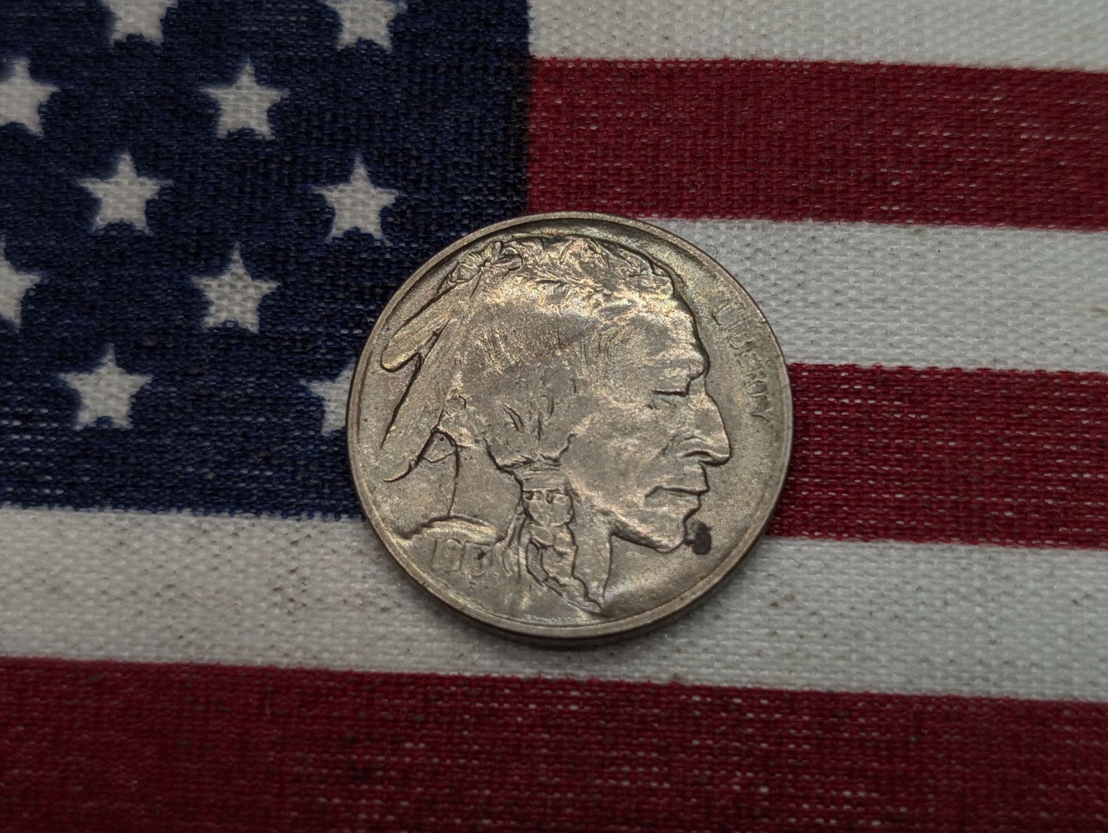 1913 Type 1 Uncirculated Buffalo Nickel. (1 of 2)