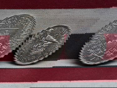 1941 Slovakia 20 Korun 50% Silver 15 Gr. & 1936 South Rhodesia 1 Shilling 92.5% Silver 5.65 Gr. (2