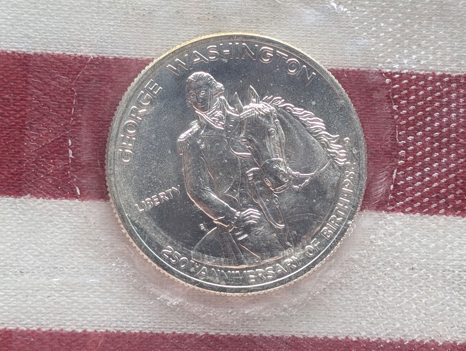 1982-D UNC George Washington 90% Silver Half Dollar in Sealed Plastic (1 of 2)