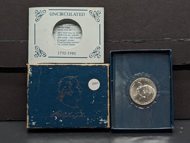 1982-D Washington Commemorative Half. GEM Uncirculated in original box. 90% silver.