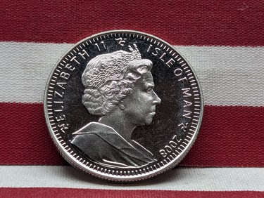 Colorized 2008 Isle of Man 1 Crown Paddington Bear & 1933 Canada Dime 80% Silver (2 PCS)