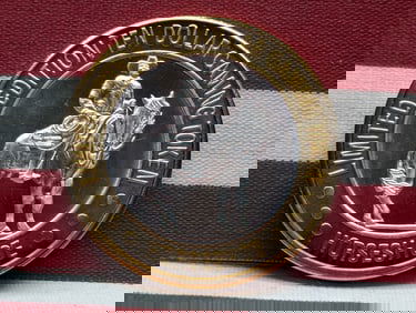 Limited Edition .999 FINE SILVER Center Horseshoe Casino $10 Gaming Token in Capsule