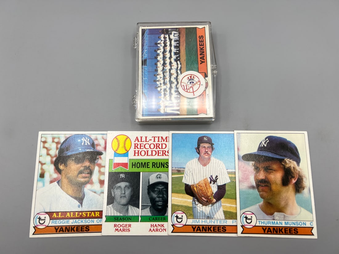 1979 Topps New York Yankees Baseball Team Set - Reggie Jackson, Jim Hunter, Thurman Munson (1 of 2)