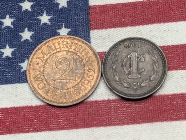 1901-C Mexico 1 Centavos & 1952 Mauritius 2 Cents (2 PCS)