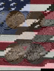 Five 1909 VDB Lincoln Cents: 1 XF, 2 VF, and 2 Fine.