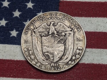 1932 Panama Silver Half Balboa. Scarce XF. 90% Silver 12.5 Gr.