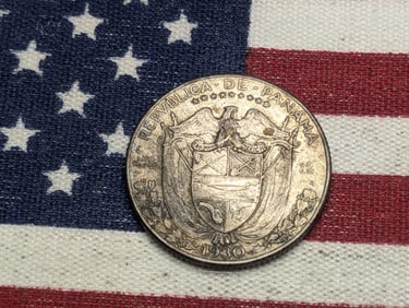 1930 Panama Silver One Fourth Balboa. Scarce AU. 90% Silver 8.25 Gr.