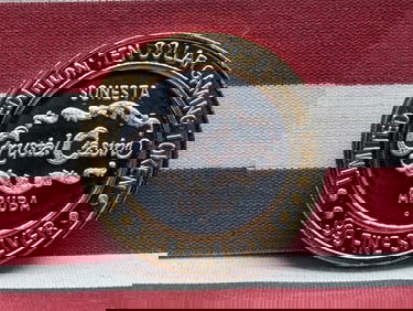 Limited Edition .999 Silver Center $10 Gambling Token. Sonesta Crystal Casino Aruba.
