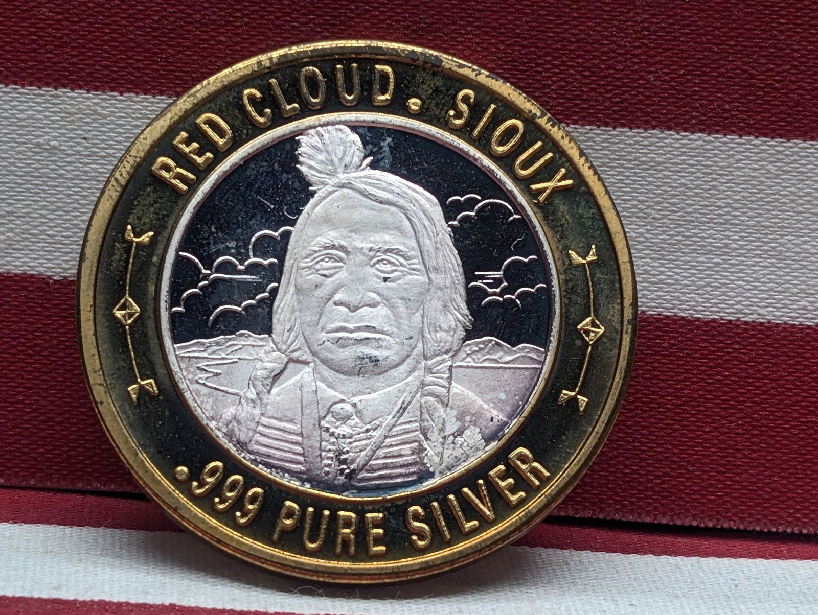 Limited Native American Series .999 PURE SILVER CENTER Red Cloud Sioux Token (1 of 2)