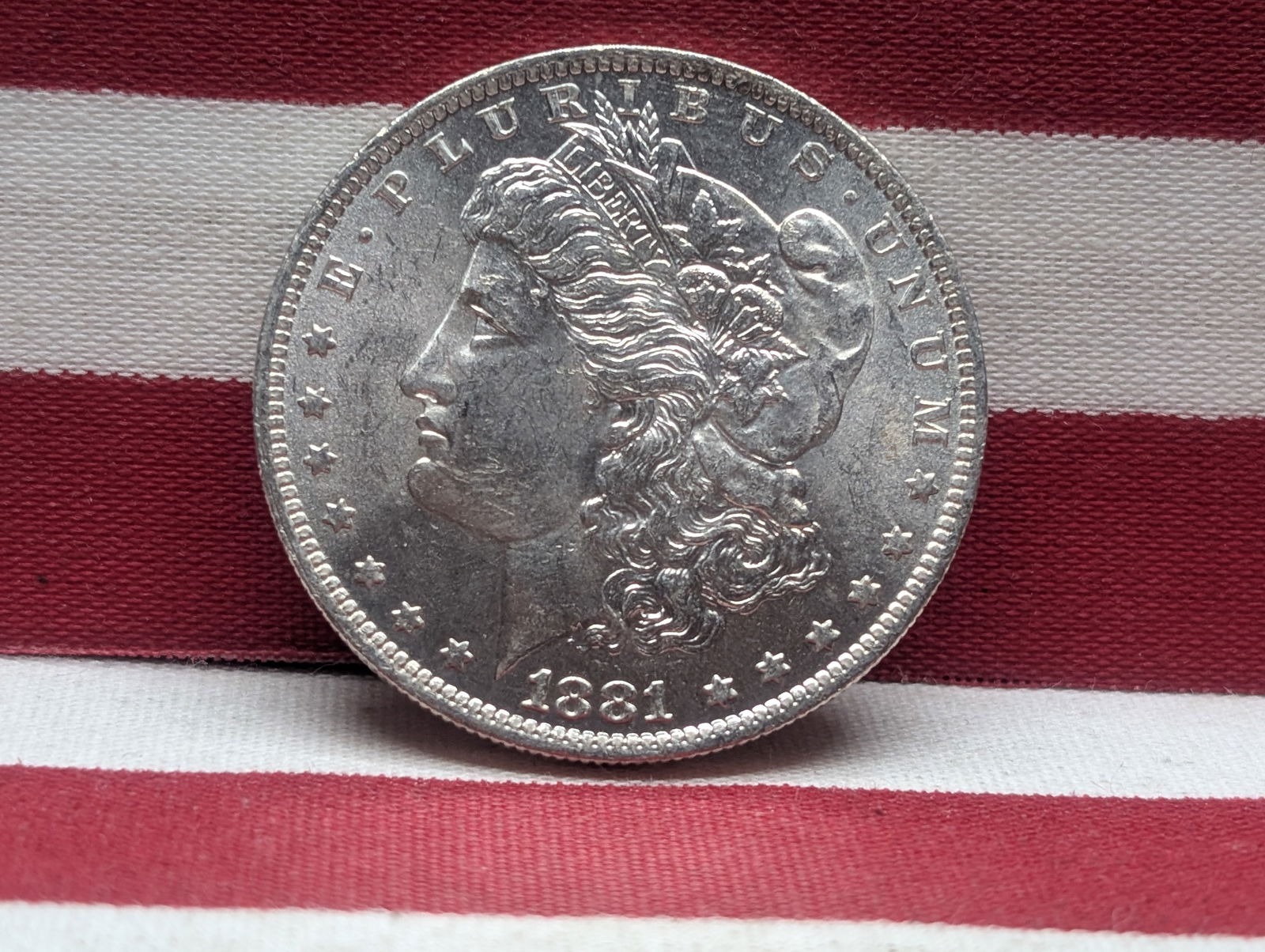 **GEM BU** 1881-O Morgan Silver Dollar (1 of 2)