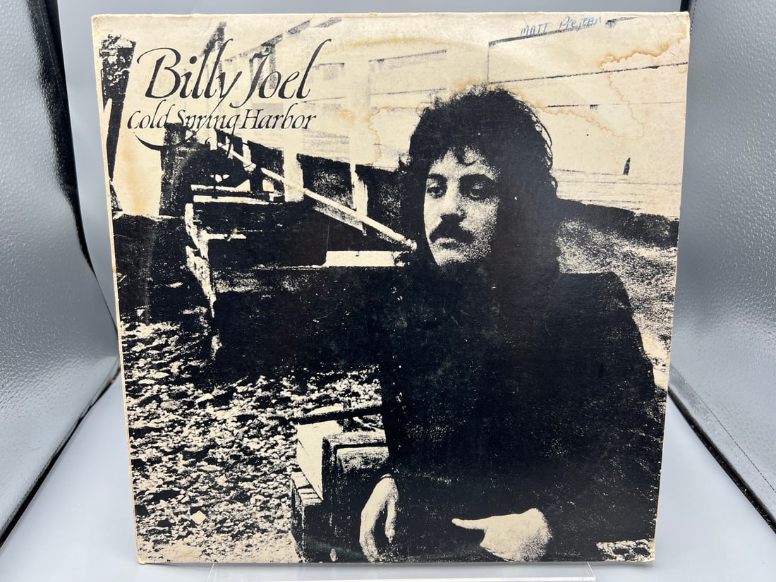 1971 Billy Joel Cold Spring Harbor Unofficial Release DJ Copy Vinyl Album - FPS-2700: 1971 Billy Joel Cold Spring Harbor Unofficial Release DJ Copy Vinyl Album - FPS-2700 - Records have not been tested by auction house for play quality. All items are sold as is.