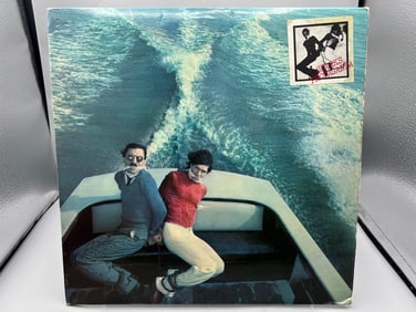 Sparks: Propaganda (1974), original UK pressing with pink-rimmed Island labels, fully laminated