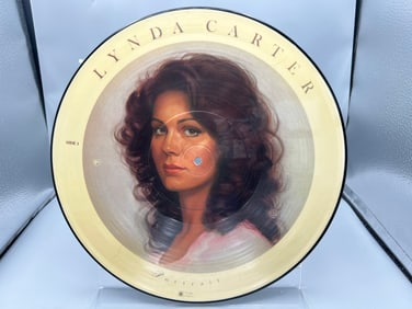 Lynda Carter: Portrait - Picture Disc (1978), in clear polyvinyl envelope sleeve