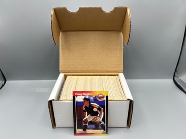 Lot of (300+) 1989 Donruss Craig Biggio RCs #561 - Hall of Famer