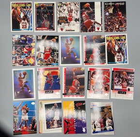 (19) Michael Jordan Basketball Cards