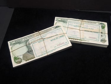 1967 CRISP UNC Bank of Mozambique 1000 Escudos - Two Packs of 100 Each Currency Notes - Bank