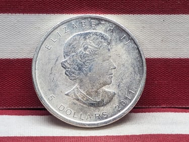 1 Oz. .9999 FINE SILVER 2011 Canada $5 Maple Leaf
