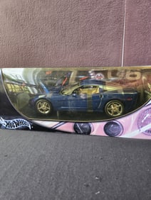 NIB Hot Wheels C6 Corvette 1:18 Scale