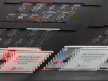 2002 P&D U.S. Uncirculated Coin Set In OGP w/State Quarters & Sacagawea Dollars