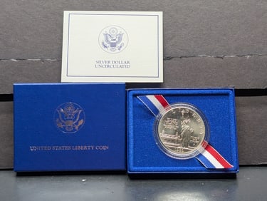 1986-P Uncirculated Statue of Liberty Commemorative 90% Silver Dollar with Box & COA
