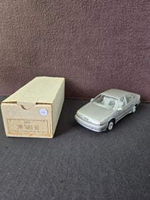 Ertl 1989 Ford Taurus Sho Light Titanium Metallic, Ford Promotional Car w/Box