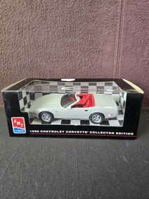 NIB AMT Ertl 1996 Chevrolet Corvette Collector Edition