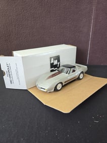 Ertl 1982 Chevrolet Collectors Edition Corvette, GM Promotional Car w/Box