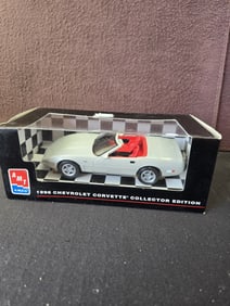 NIB AMT Ertl 1996 Chevrolet Corvette Collectors Edition