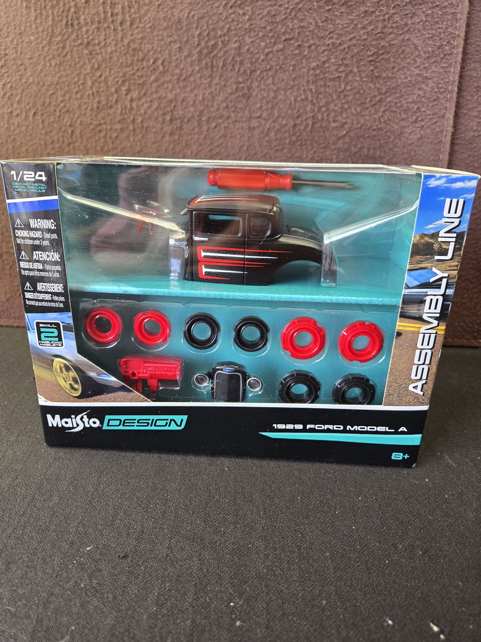 NIB Maisto 1929 Ford Model A Assembly Line 1:24 Scale (1 of 2)