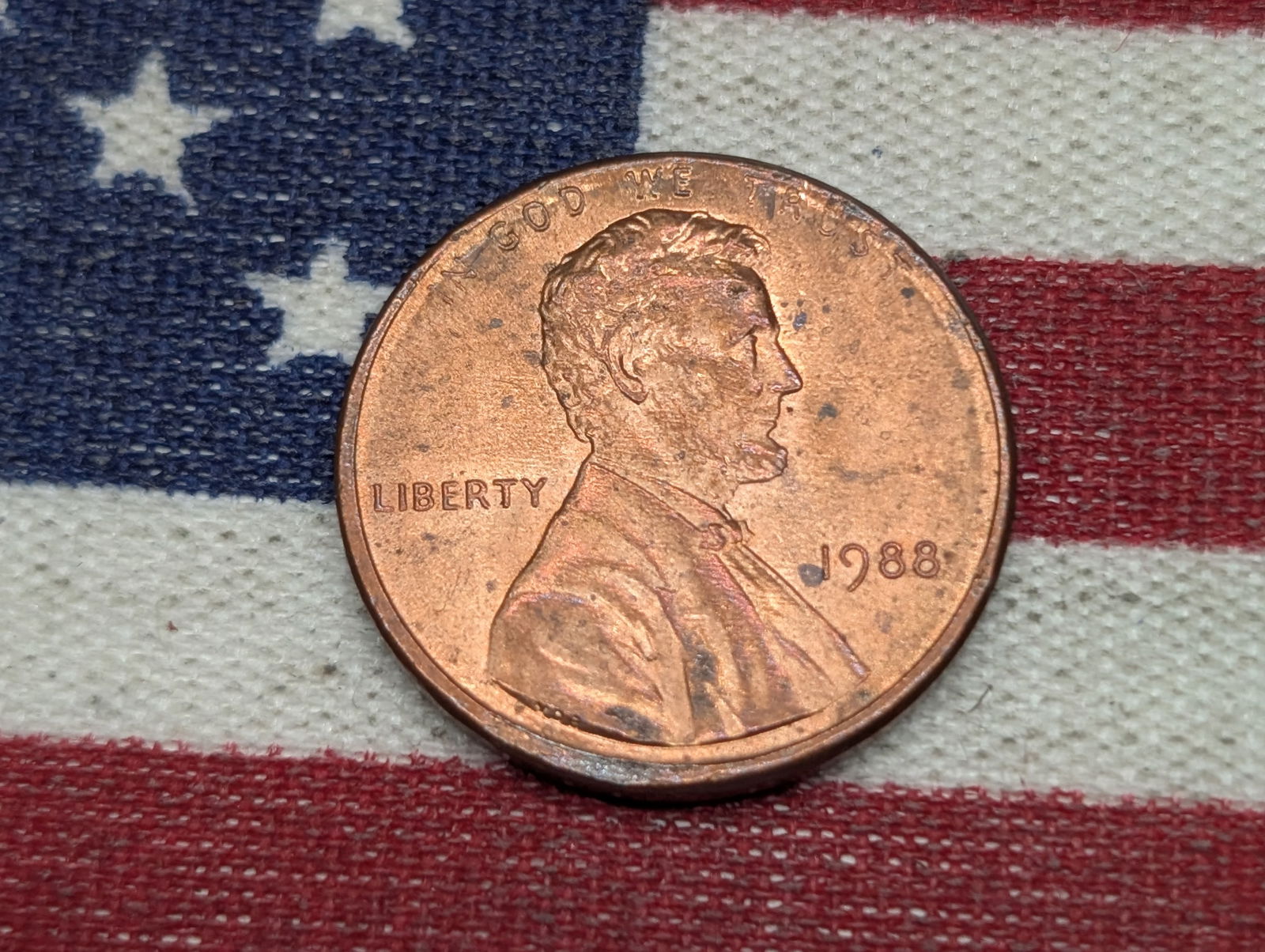 1988 Off Center-Top Right, Lincoln Memorial Cent (1 of 2)