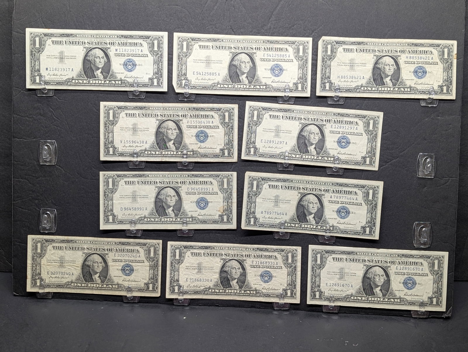 (10) 1957 One Dollar Silver Certificates (1 of 5)