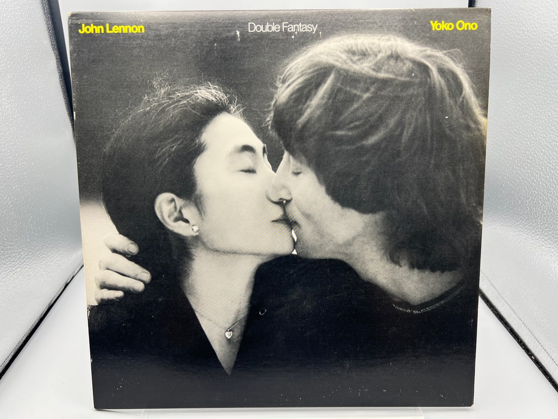 1980 John Lennon & Yoko Ono Double Fantasy Vinyl Album - GHS 2001: 1980 John Lennon & Yoko Ono Double Fantasy Vinyl Album - GHS 2001 - Records not tested by auction house for play quality. All items are sold as is.