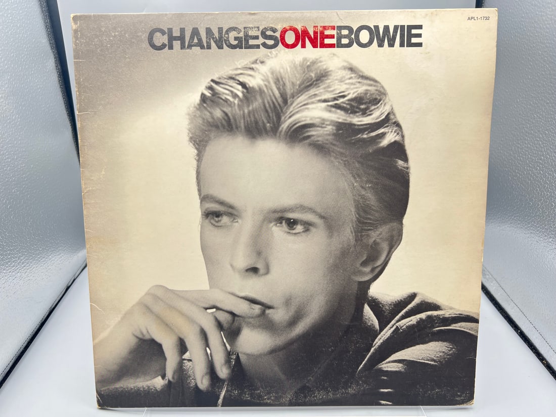 1976 David Bowie ChangesOneBowie Vinyl Album - APL1-1732 (1 of 5)