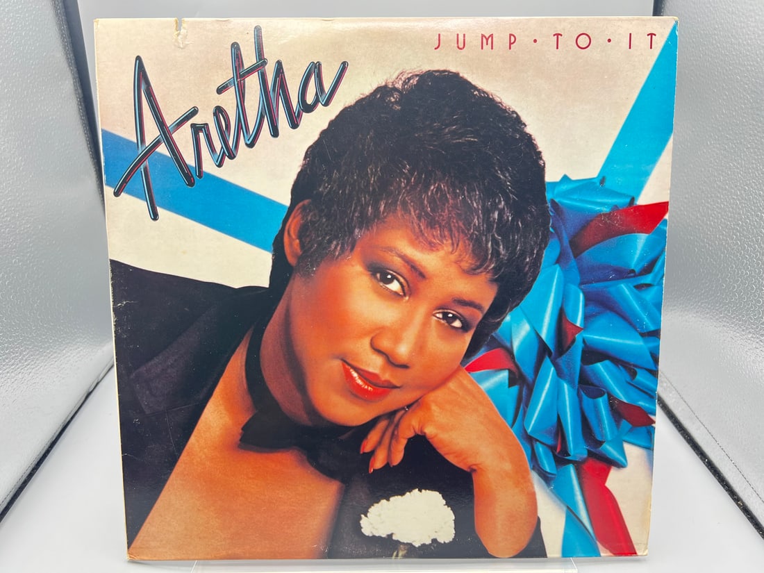 1982 Aretha Franklin Jump To It Vinyl Album - AL 9602: 1982 Aretha Franklin Jump To It Vinyl Album - AL 9602 - Records not tested by auction house for play quality. All items are sold as is.