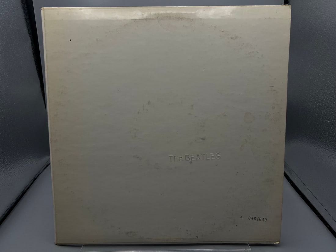 1968 The Beatles White Album Repress Vinyl Album - SWBO-101: 1968 The Beatles White Album Repress Vinyl Album - SWBO-101 - Records have not been tested by auction house for play quality. All items sold as is.