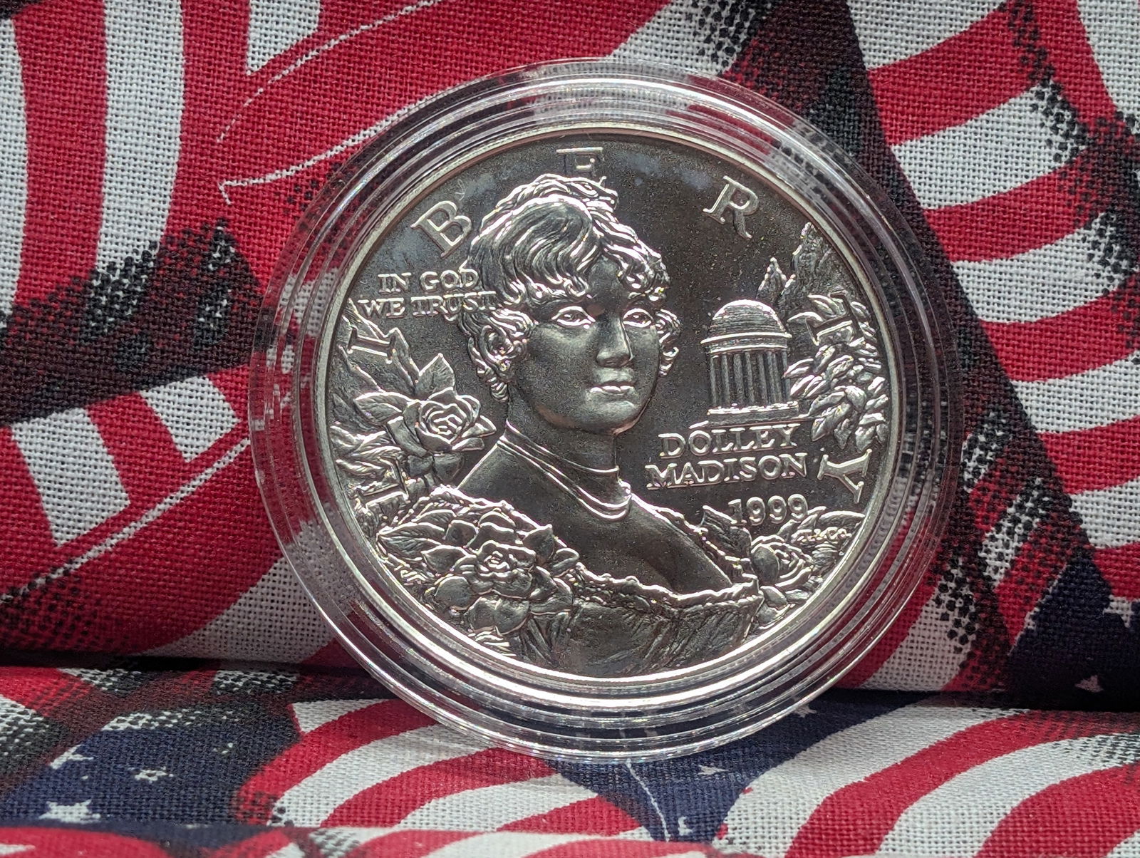 1999-P Uncirculated Dolley Madison Commemorative Silver Dollar (1 of 2)