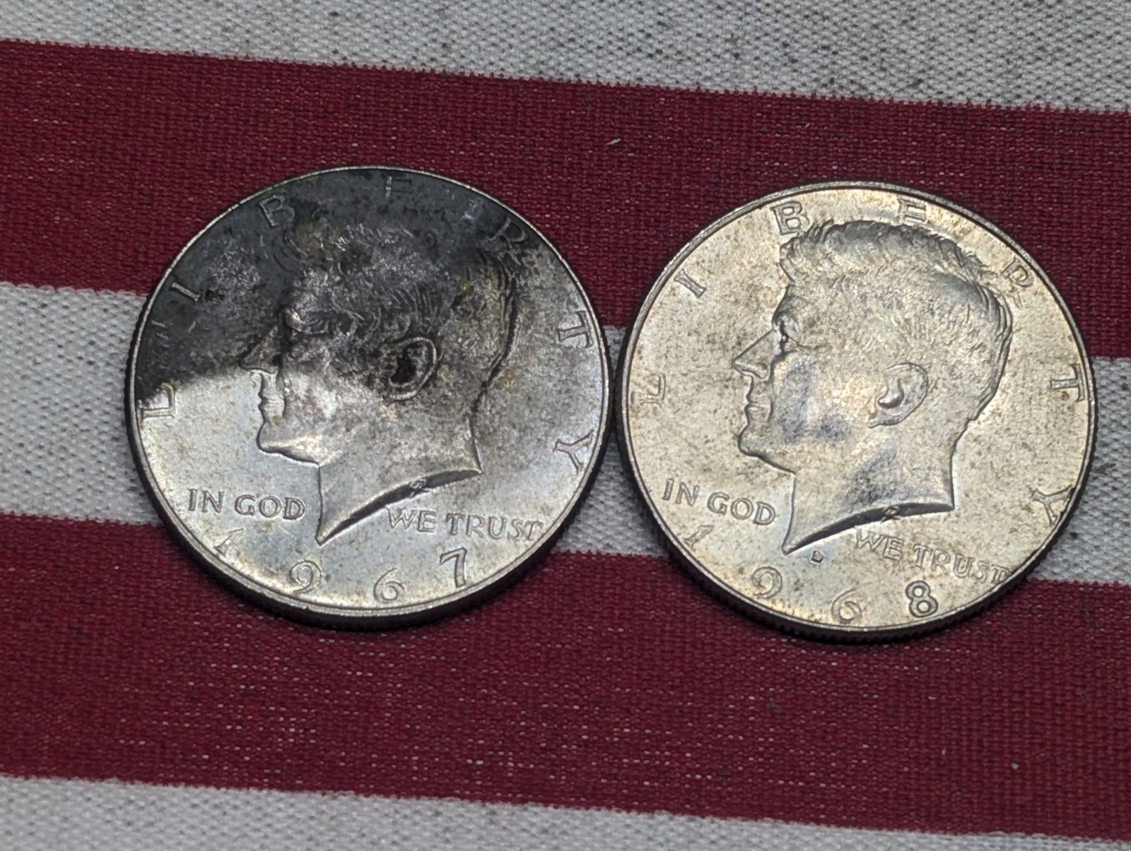 (2) Kennedy Half Dollars 1967, 1968-D: (2) Kennedy Half Dollars 1967, 1968-D